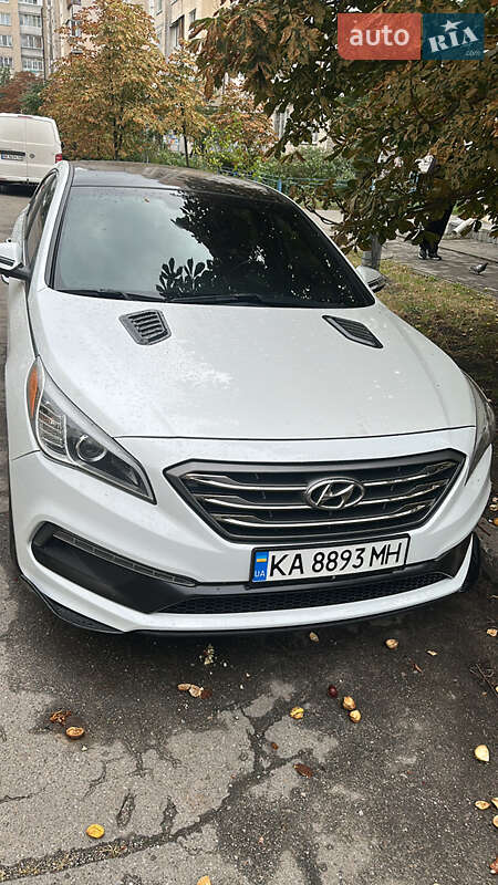 Седан Hyundai Sonata 2015 в Киеве