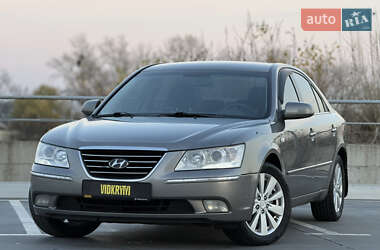 Седан Hyundai Sonata 2008 в Киеве