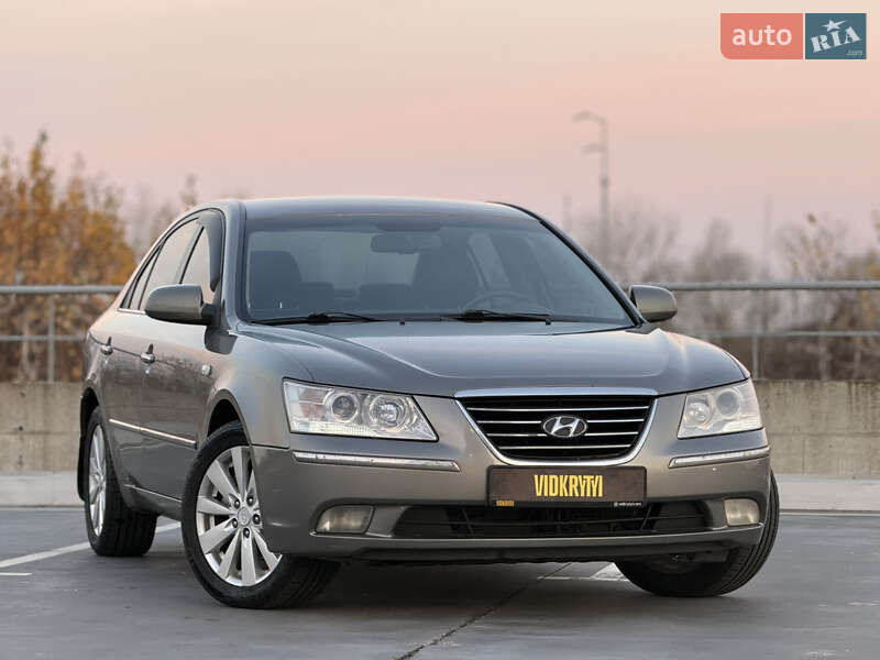 Седан Hyundai Sonata 2008 в Киеве