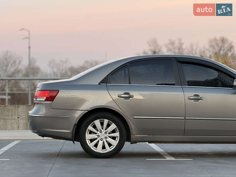 Седан Hyundai Sonata 2008 в Киеве