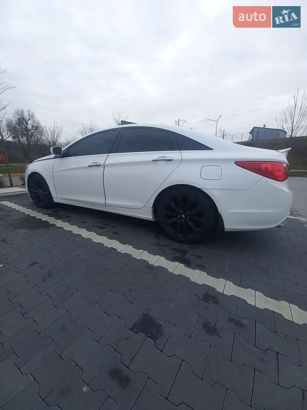 Седан Hyundai Sonata 2012 в Ирпене