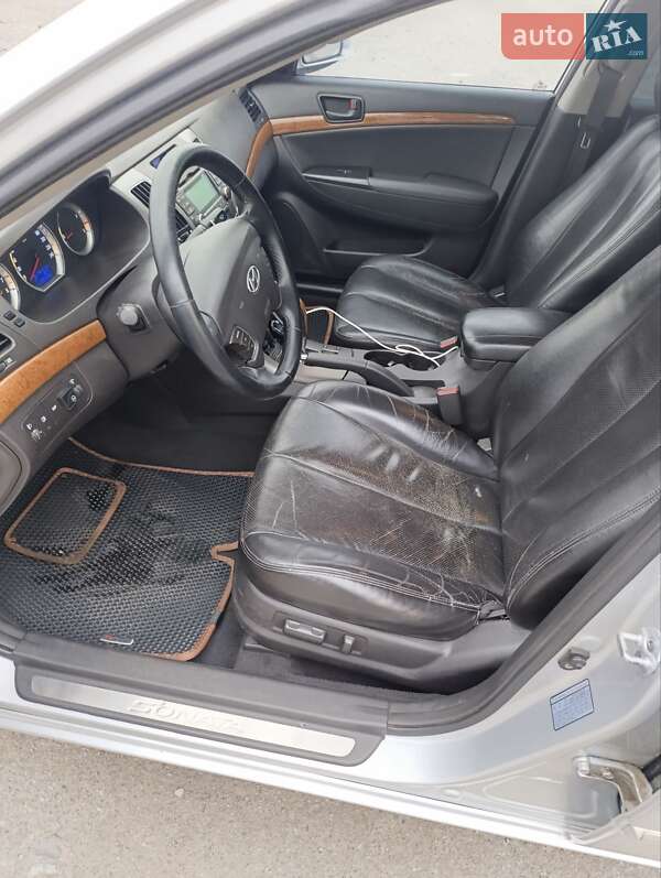 Седан Hyundai Sonata 2009 в Киеве