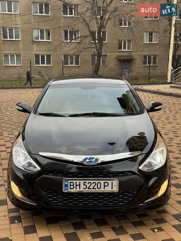 Седан Hyundai Sonata 2014 в Измаиле