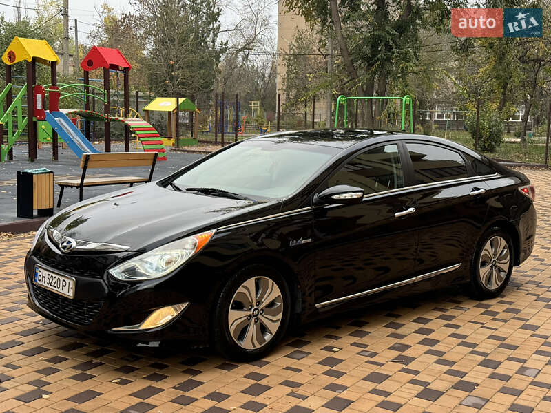Седан Hyundai Sonata 2014 в Измаиле