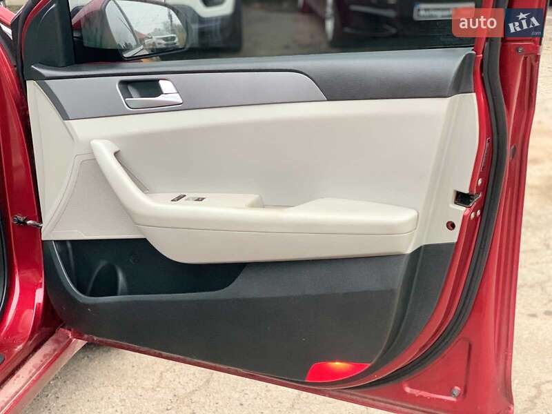 Седан Hyundai Sonata 2015 в Вінниці