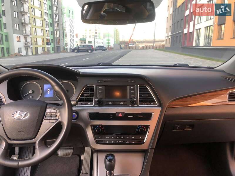 Седан Hyundai Sonata 2015 в Киеве