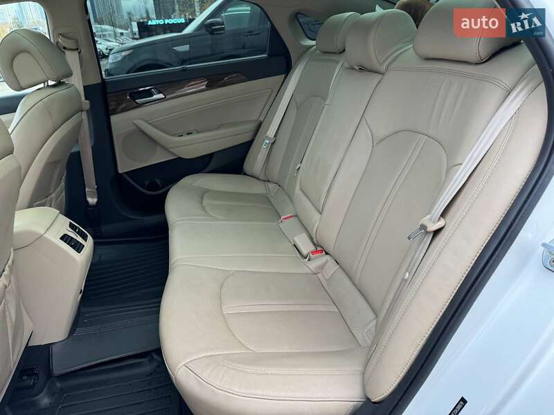 Седан Hyundai Sonata 2016 в Киеве