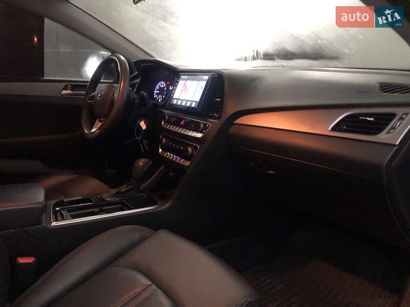 Седан Hyundai Sonata 2018 в Киеве