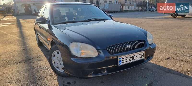 Седан Hyundai Sonata 2000 в Николаеве