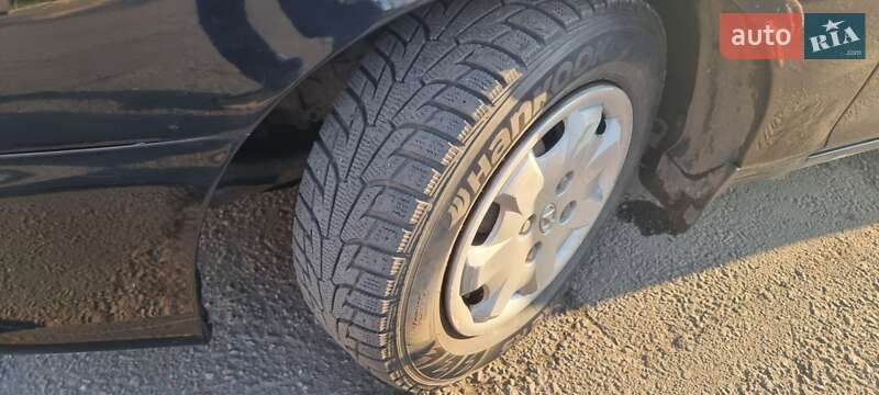 Седан Hyundai Sonata 2000 в Николаеве