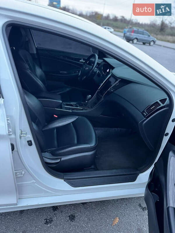 Седан Hyundai Sonata 2014 в Запорожье фото 12 Седан Hyundai Sonata 2014 в Запорожье