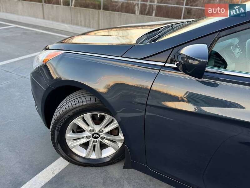 Седан Hyundai Sonata 2013 в Киеве