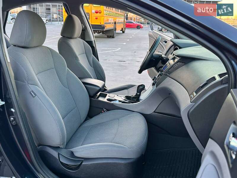 Седан Hyundai Sonata 2013 в Киеве