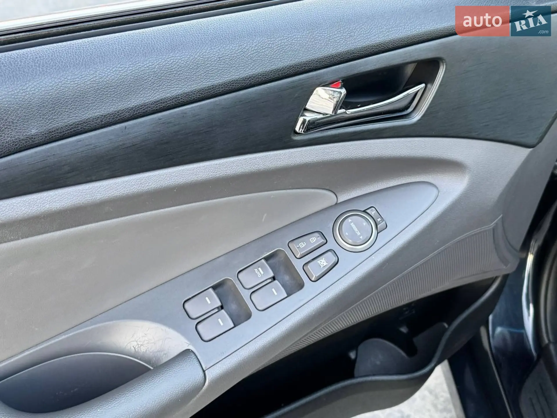 2013 Hyundai Sonata - мініатюра 33