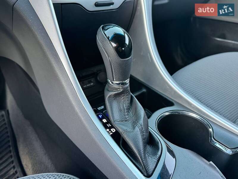 Седан Hyundai Sonata 2013 в Киеве