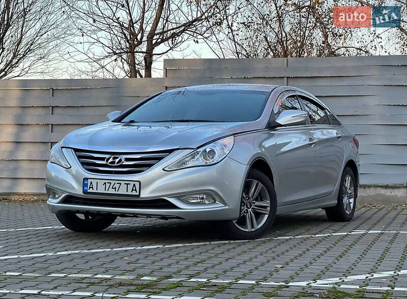 Hyundai Sonata 2013