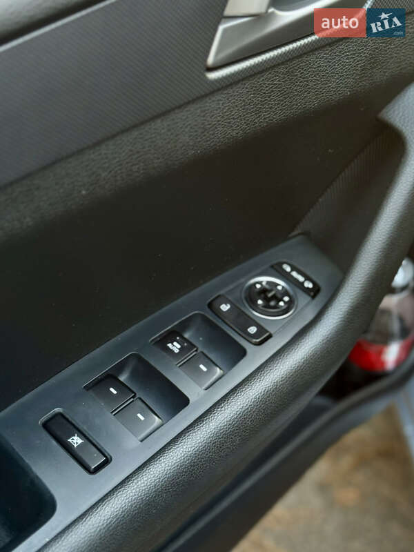 Седан Hyundai Sonata 2016 в Киеве