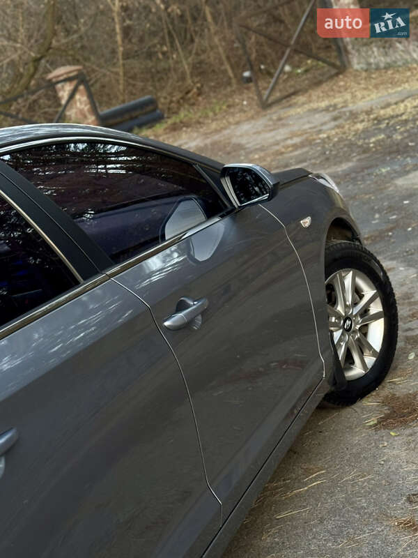 Седан Hyundai Sonata 2016 в Киеве