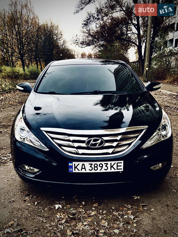 Hyundai Sonata 2010