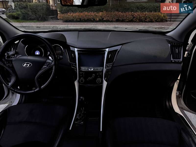 Седан Hyundai Sonata 2010 в Києві фото 10 Седан Hyundai Sonata 2010 в Києві