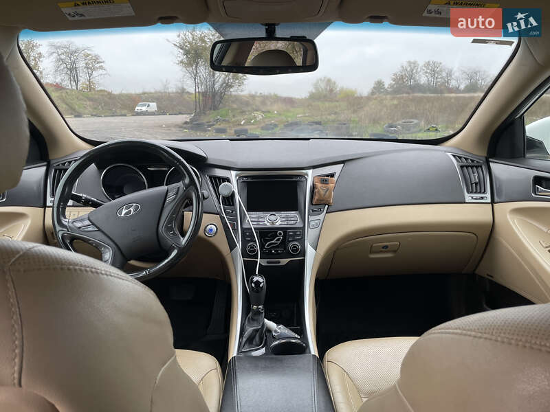 Седан Hyundai Sonata 2013 в Одессе