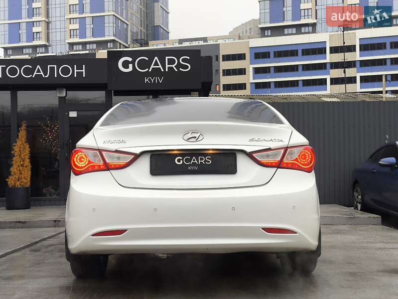 Седан Hyundai Sonata 2010 в Киеве