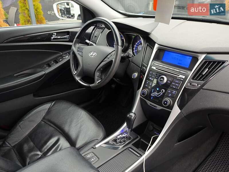 Седан Hyundai Sonata 2010 в Киеве