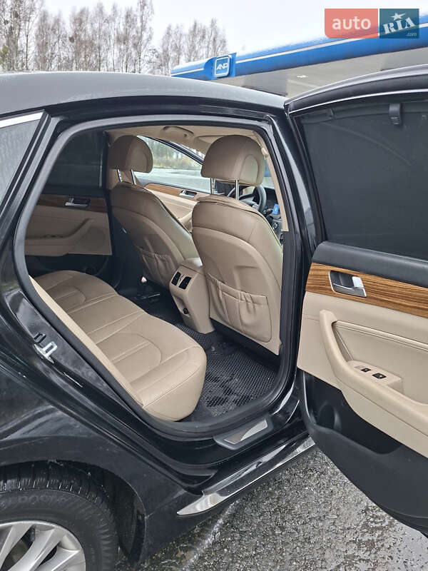 Седан Hyundai Sonata 2015 в Славуте