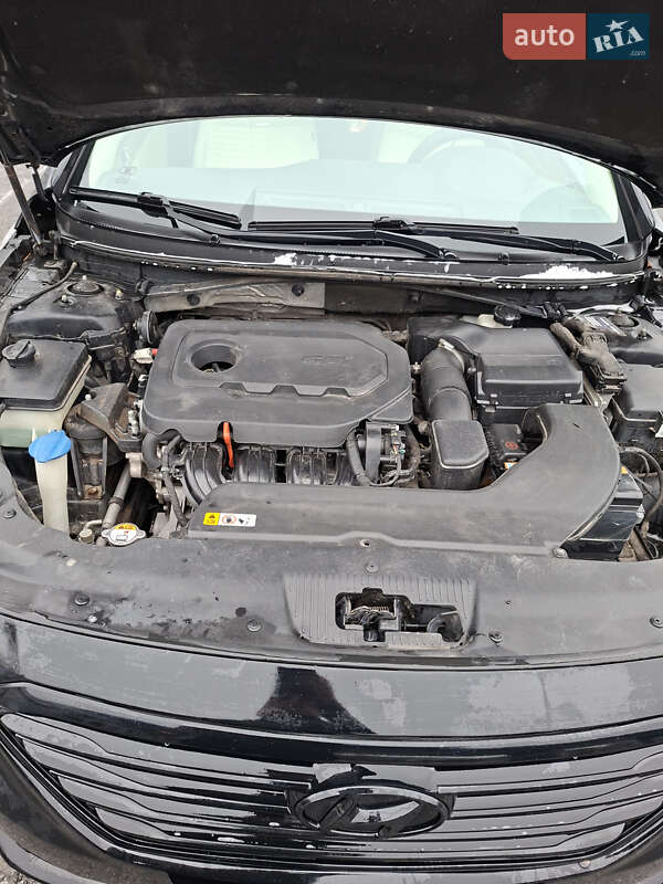 Седан Hyundai Sonata 2015 в Славуте