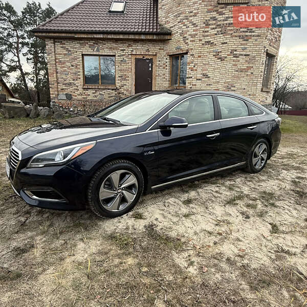 Седан Hyundai Sonata 2017 в Десне