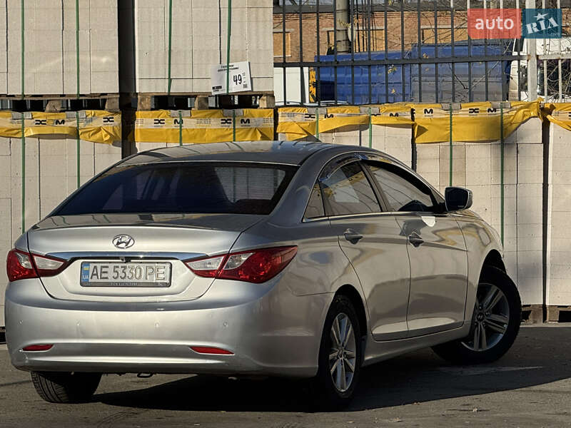 Седан Hyundai Sonata 2014 в Дніпрі