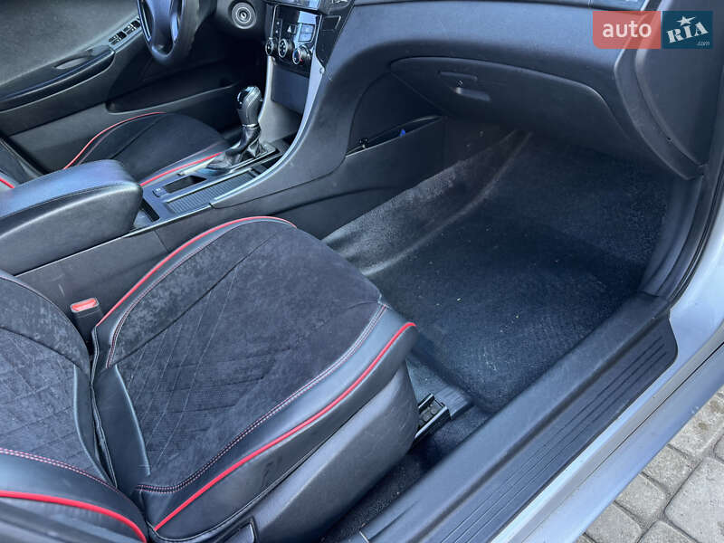 Седан Hyundai Sonata 2014 в Дніпрі