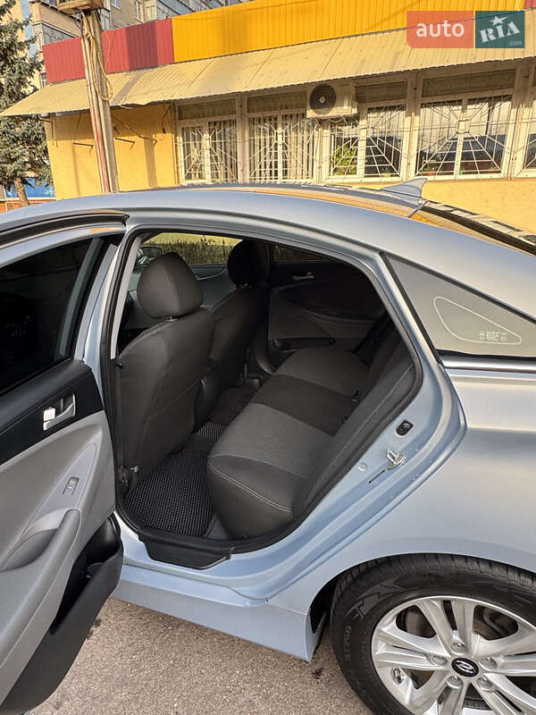 Седан Hyundai Sonata 2014 в Киеве