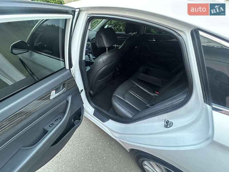 Седан Hyundai Sonata 2014 в Одессе