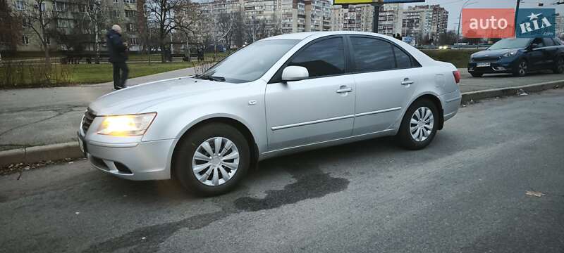 Седан Hyundai Sonata 2009 в Киеве