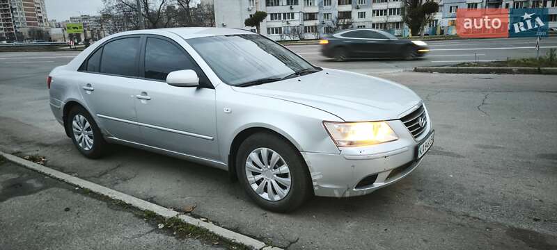 Седан Hyundai Sonata 2009 в Киеве