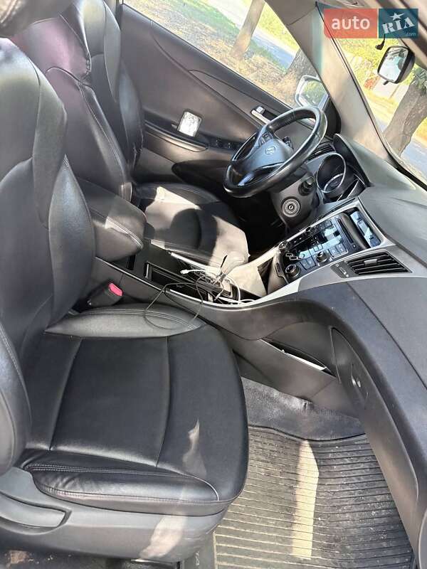 Седан Hyundai Sonata 2011 в Днепре