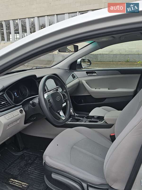 Седан Hyundai Sonata 2018 в Києві