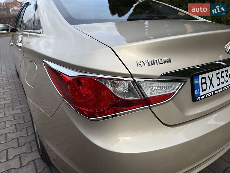 Седан Hyundai Sonata 2010 в Хмельницком