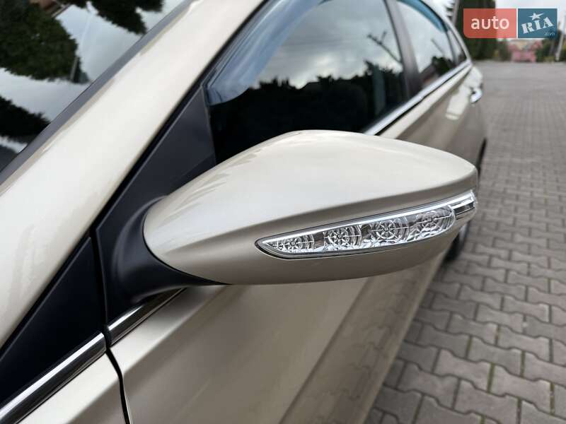 Седан Hyundai Sonata 2010 в Хмельницком