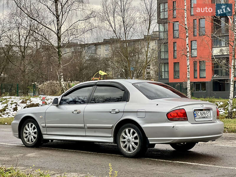 Седан Hyundai Sonata 2002 в Львове