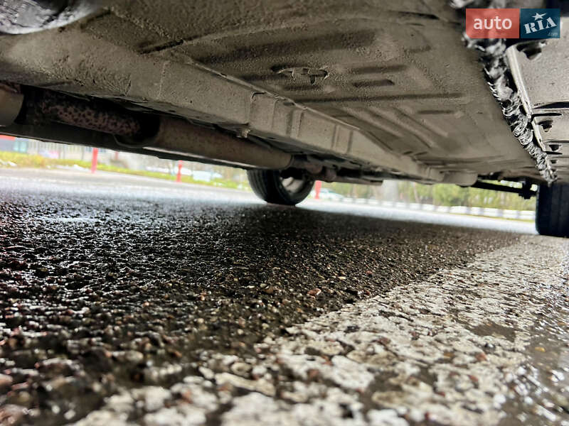 Седан Hyundai Sonata 2002 в Львове