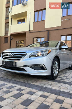 Седан Hyundai Sonata 2015 в Измаиле