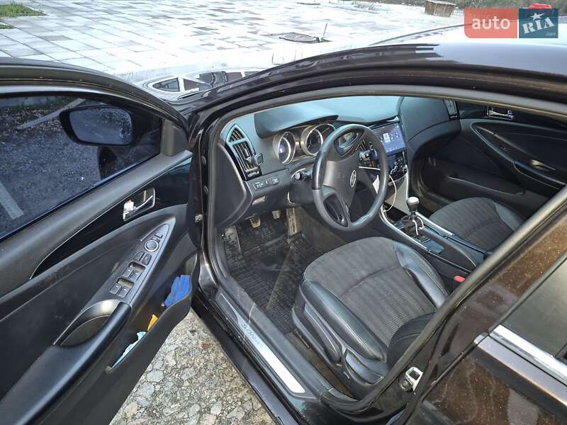 Седан Hyundai Sonata 2010 в Киеве