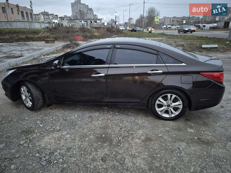 Седан Hyundai Sonata 2010 в Киеве
