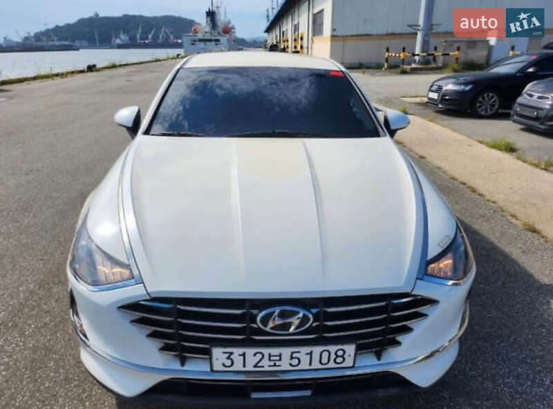 Седан Hyundai Sonata 2022 в Киеве