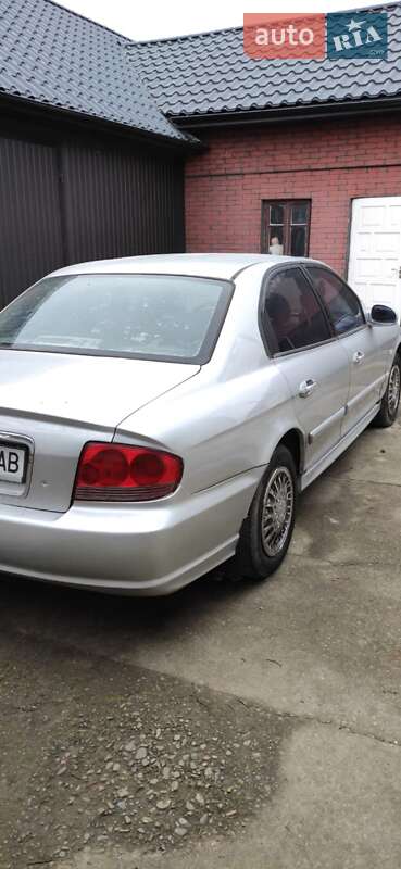 Седан Hyundai Sonata 2004 в Черновцах фото Седан Hyundai Sonata 2004 в Черновцах