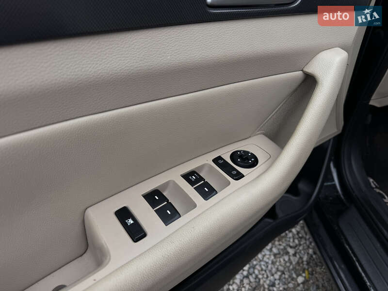 Седан Hyundai Sonata 2015 в Умани