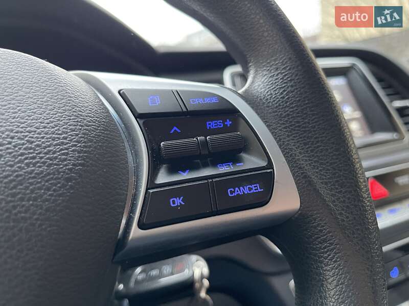 Седан Hyundai Sonata 2018 в Стрые