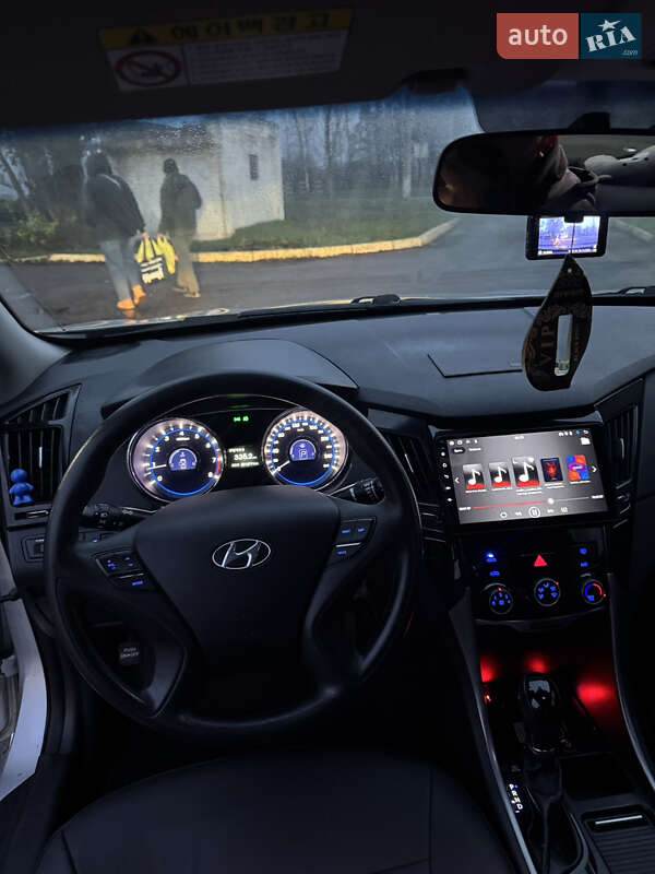 Седан Hyundai Sonata 2014 в Кременчуге фото 11 Седан Hyundai Sonata 2014 в Кременчуге